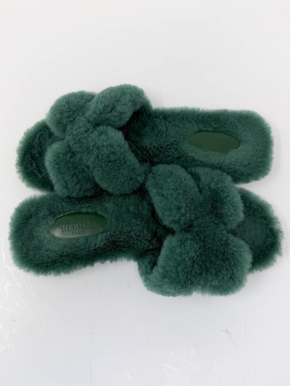 Hermes Oran Woolskin Sandals - Vert Anglais Shearling - Picture 8 of 8